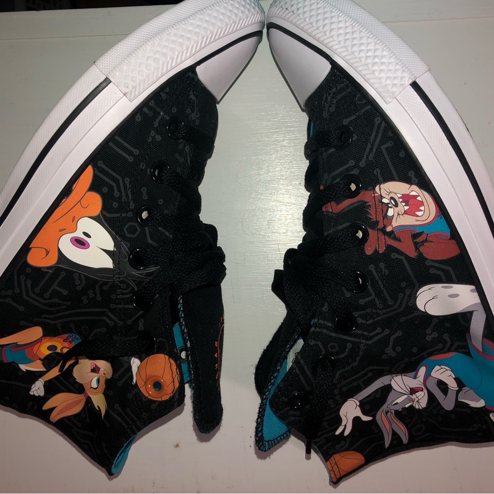 Converse All Stars Chuck Taylors High Top Space Jam 172485C Mens 6 Womens 8